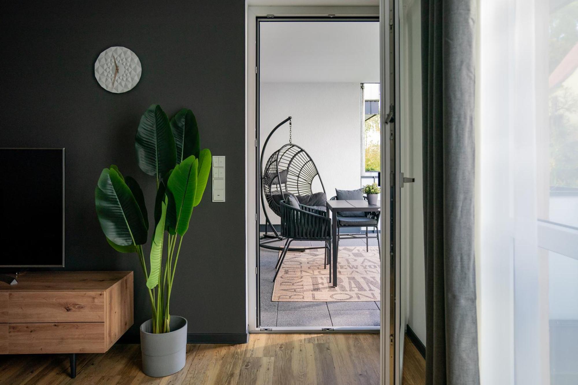 Reitz - Apartment I Zentrale Lage I Stellplatz I 55Qm I 2 Zimmer I Kueche I Bad I Terrasse バート・ヘルスフェルト エクステリア 写真